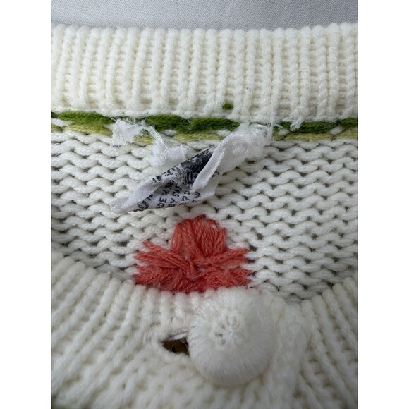 VINTAGE Starlight Trading White Cream Floral Cardigan Sweater Size Medium Granny - Picture 9 of 11